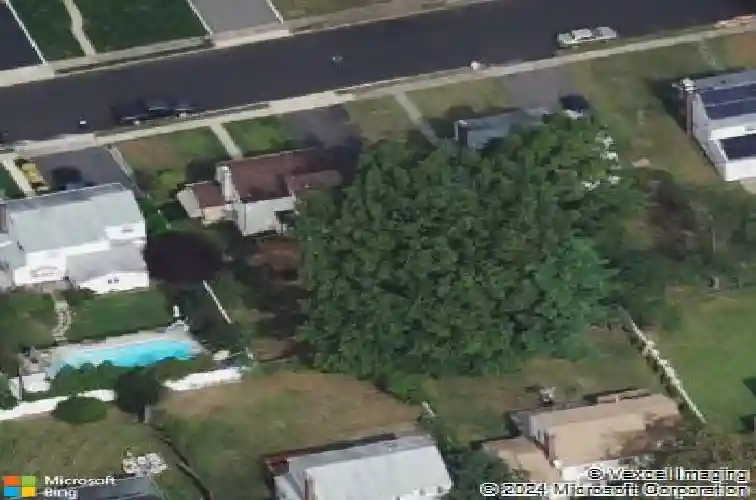 52 elmwood dr, elmwood park,  NJ 07407