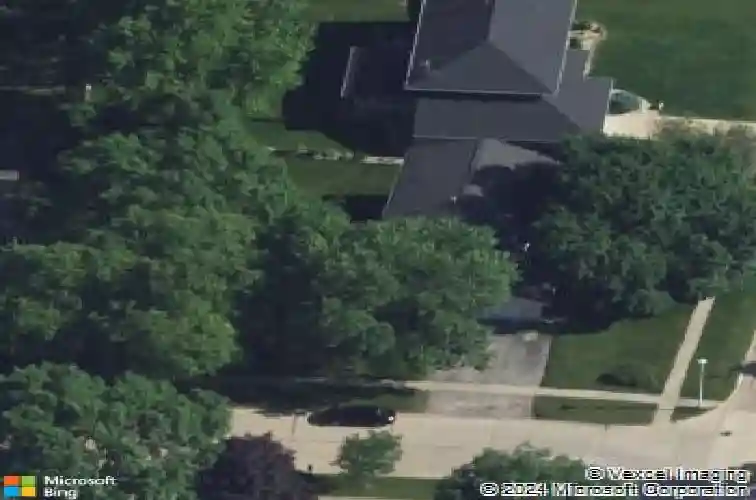 7003 candlewick dr ne, cedar rapids,  IA 52402