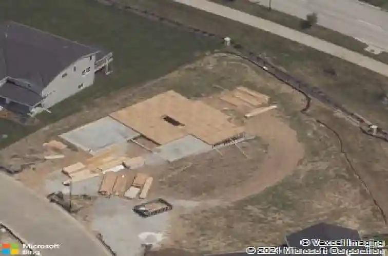 8111 n sycamore ave, kansas city,  MO 64158