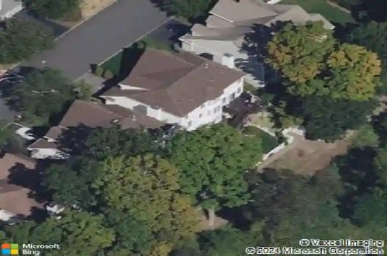 46 hunters run, oakland,  NJ 07436