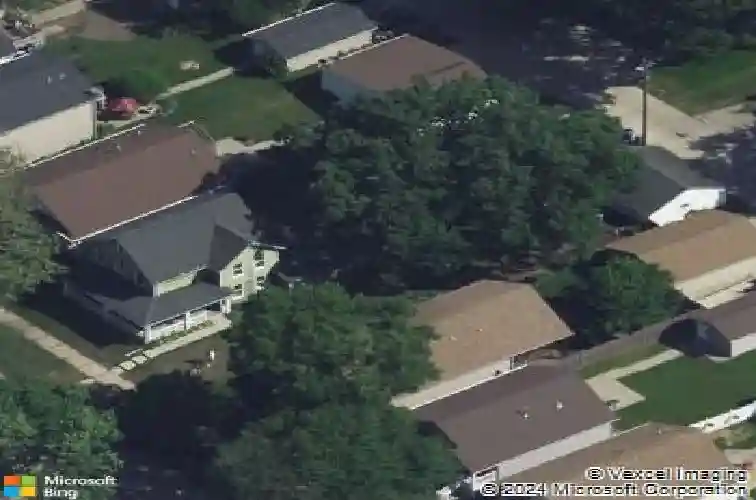 1112 8th st se, cedar rapids,  IA 52401