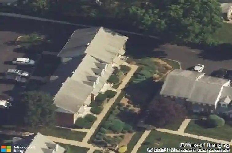 152 parkview dr, teaneck,  NJ 07666