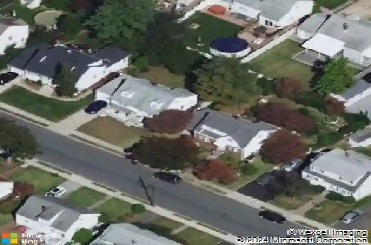 40 south dr, rochelle park,  NJ 07662