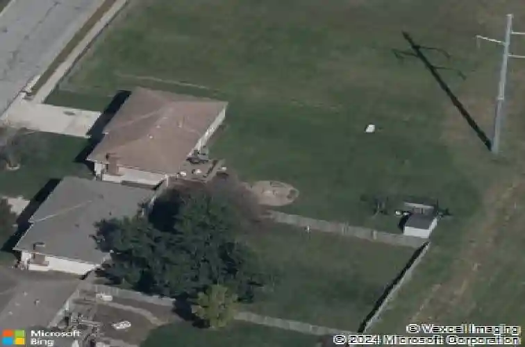 1208 se piccadilly st, blue springs,  MO 64014