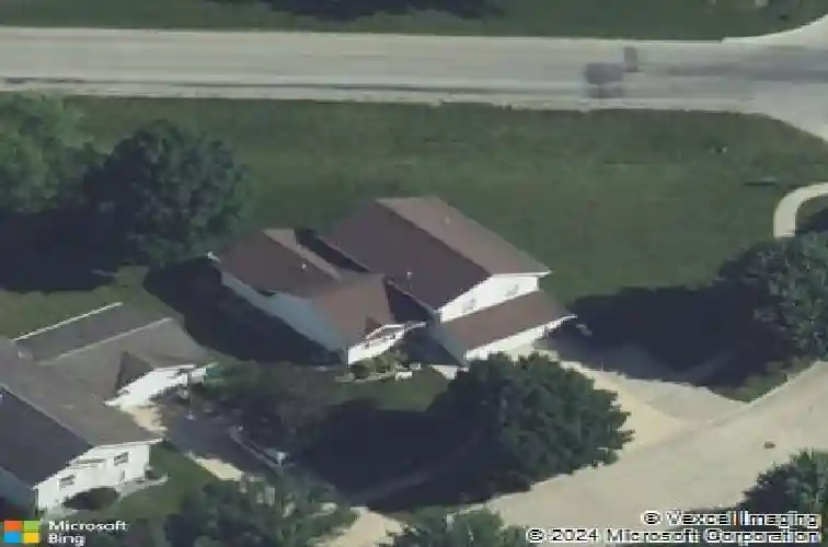 1995 parkland dr, ely,  IA 52227