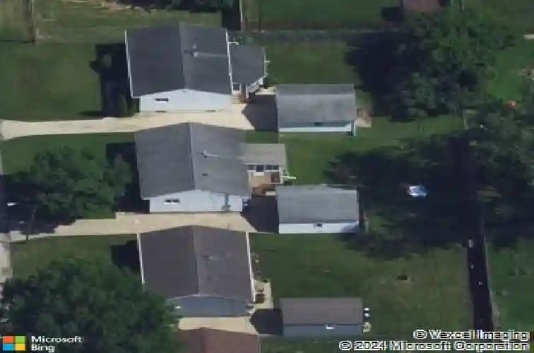 2321 lauren dr sw, cedar rapids,  IA 52404