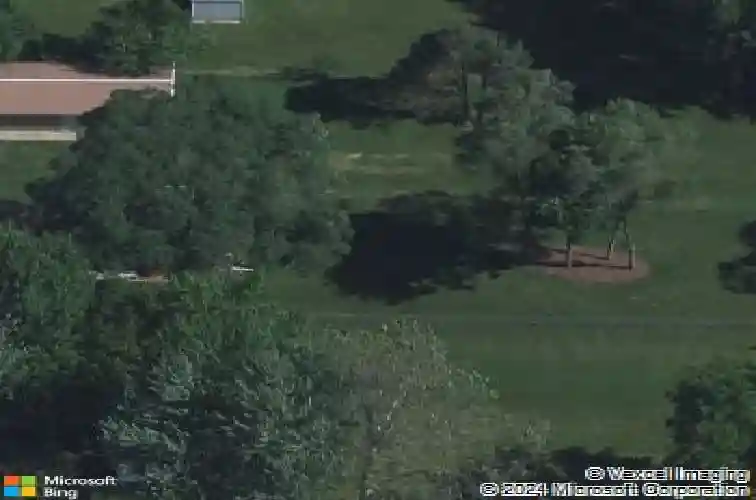 2427 fruitland blvd sw, cedar rapids,  IA 52404