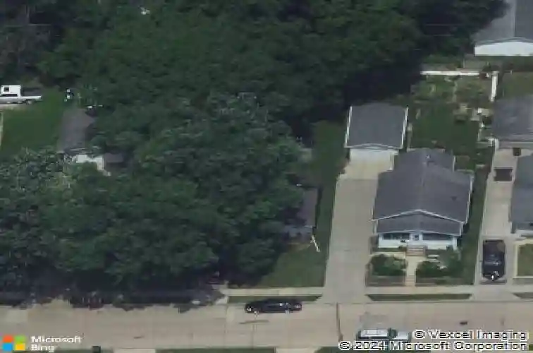 1310 k ave ne, cedar rapids,  IA 52402