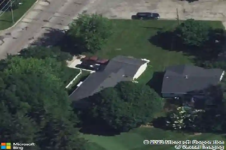 3752 oakland rd ne, cedar rapids,  IA 52402