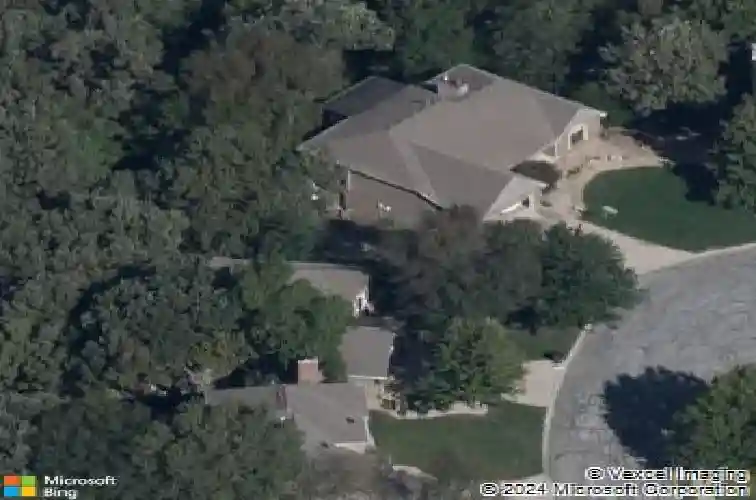 2401 sw whispering creek ct, blue springs,  MO 64015