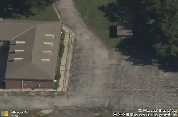 5809 e red bridge rd, kansas city,  MO 64134