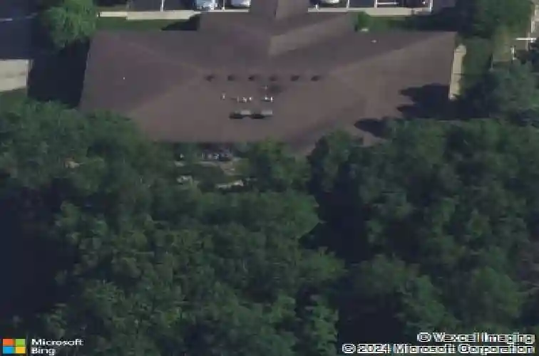 4201 glass rd ne, cedar rapids,  IA 52402