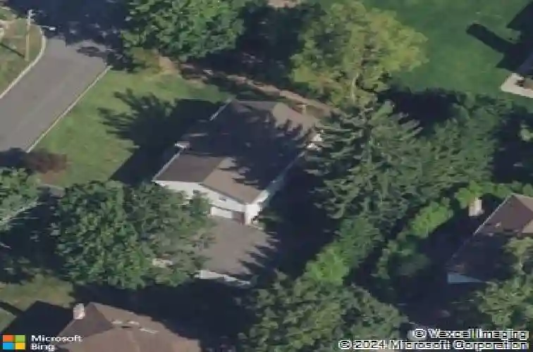 20 tuxedo ave, park ridge,  NJ 07656