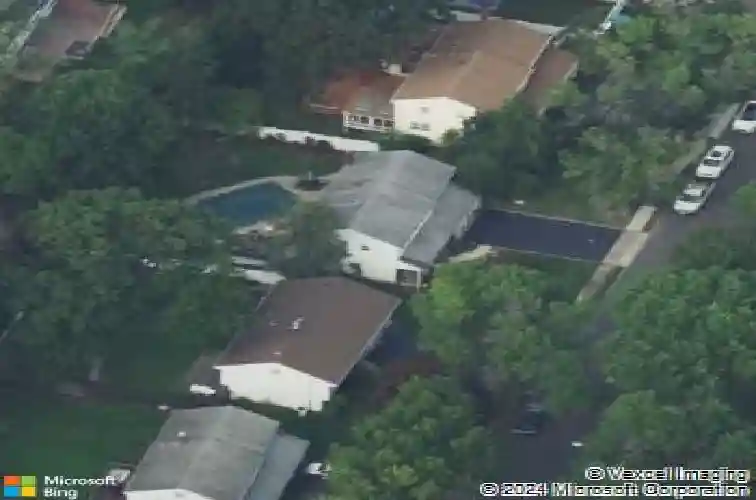 517 marion ln, paramus,  NJ 07652