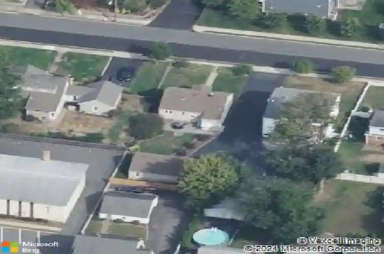 81 locust ave, emerson,  NJ 07630