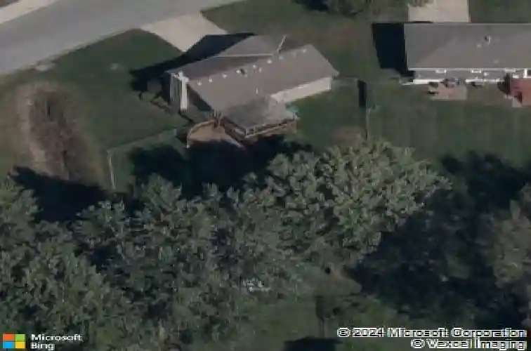 525 ne noeleen ln, lees summit,  MO 64086