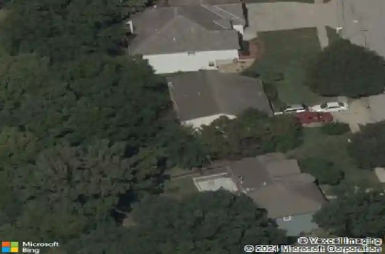 7412 n strathbury ave, kansas city,  MO 64151