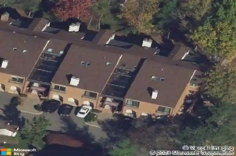 6 eliot ct, teaneck,  NJ 07666