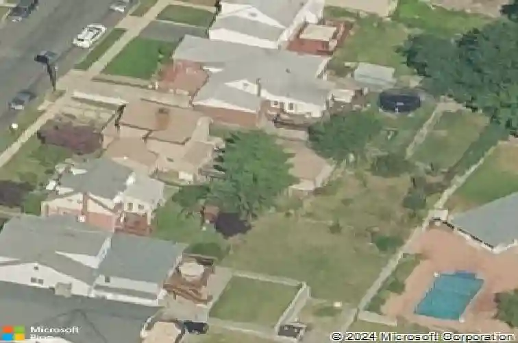 724 3rd st, lyndhurst,  NJ 07071