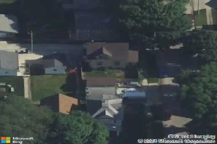 712 8th st nw, cedar rapids,  IA 52405