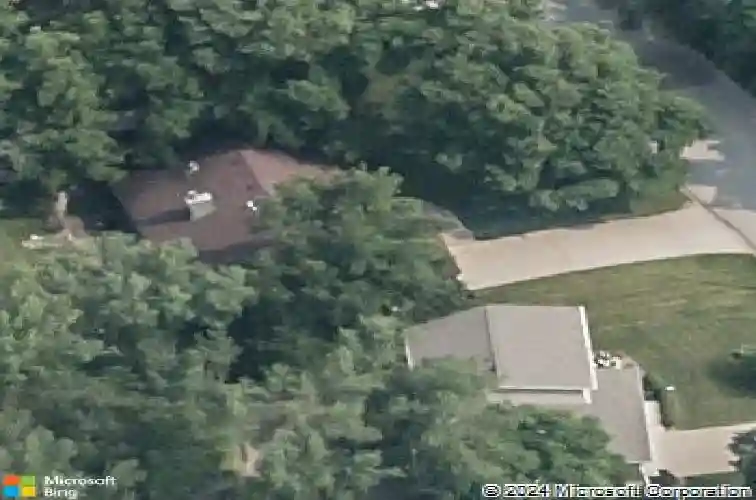 5030 charter oak ln se, cedar rapids,  IA 52403