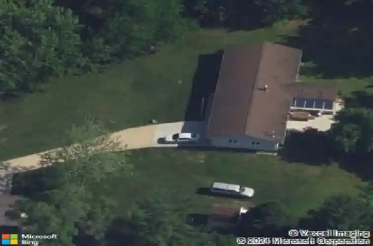 9800 hall rd, cedar rapids,  IA 52411