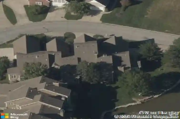 155 pointe dr, kansas city,  MO 64116