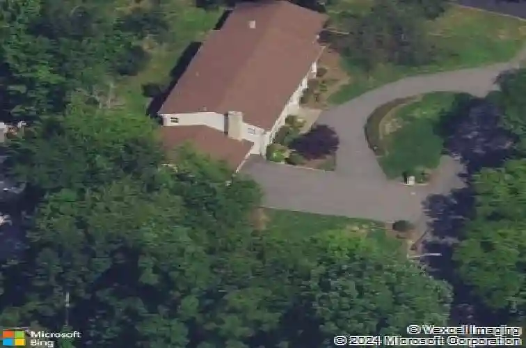 39 edgewood ave, wyckoff,  NJ 07481