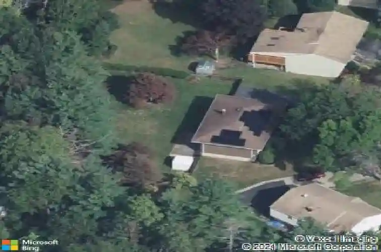 779 decker pl, paramus,  NJ 07652