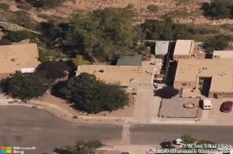 2551 camino cabestro, santa fe,  NM 87505