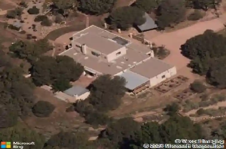 104 calle paula, santa fe,  NM 87505