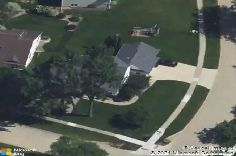 3708 jackson dr nw, cedar rapids,  IA 52405