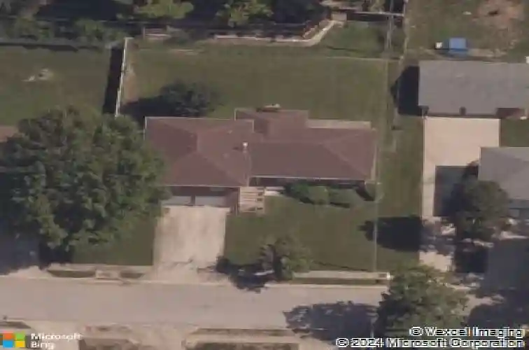 8714 e 58th st, kansas city,  MO 64129