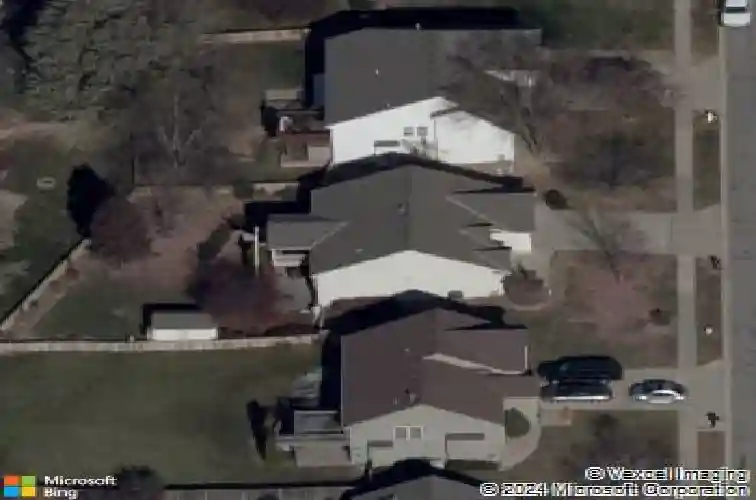 1858 loughrey st, liberty,  MO 64068