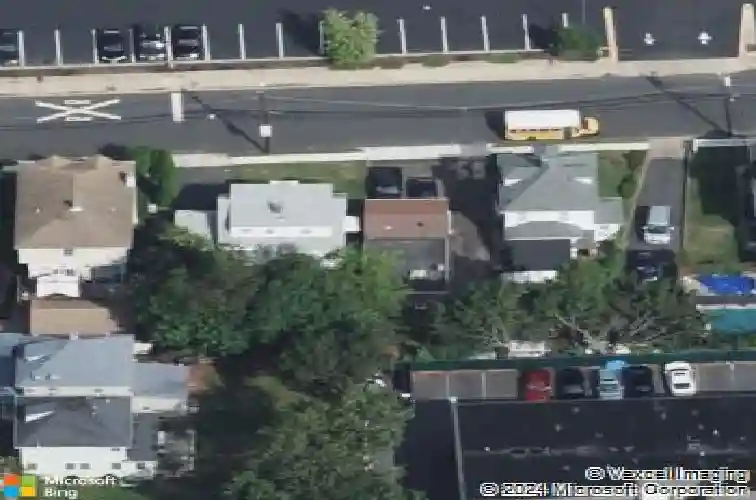 24 w central ave, bergenfield,  NJ 07621