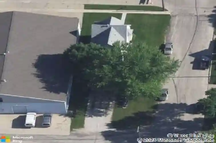 209 30th street dr se, cedar rapids,  IA 52403