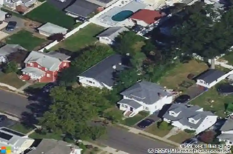 16 oldis st, rochelle park,  NJ 07662