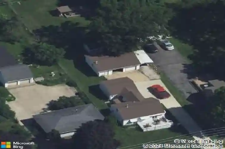 3640 johnson ave nw, cedar rapids,  IA 52405