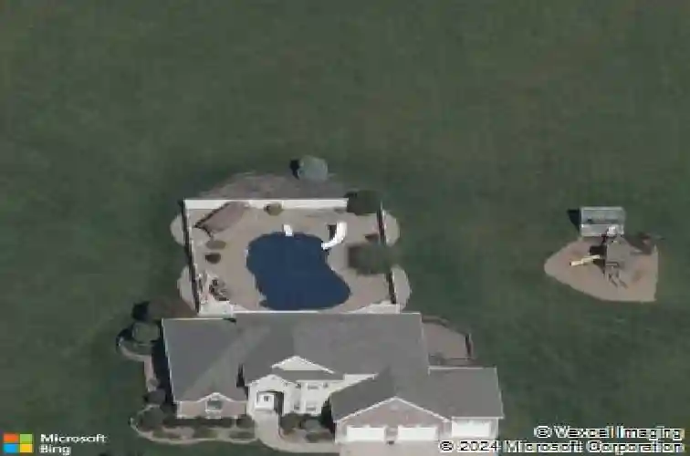 24611 woodland cir, lees summit,  MO 64086