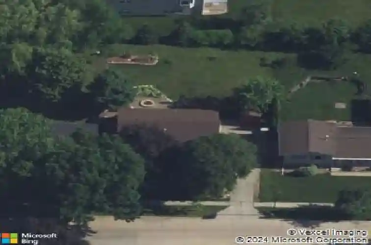 1424 n ave nw, cedar rapids,  IA 52405