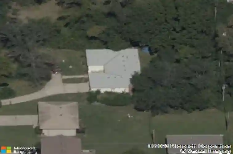 2331 cleveland ave, kansas city,  MO 64127