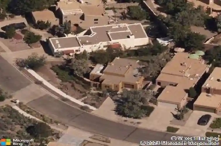 2756 via venado, santa fe,  NM 87505