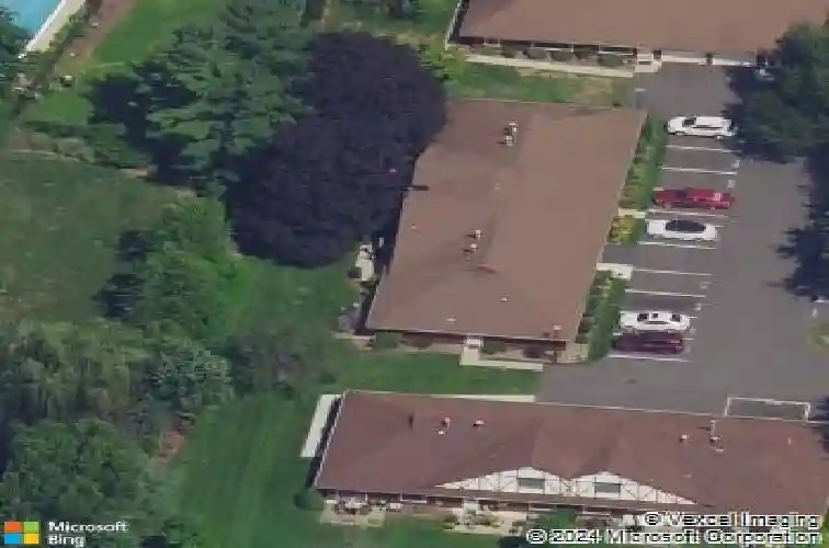 32-1 tamaron drive, waldwick,  NJ 07463