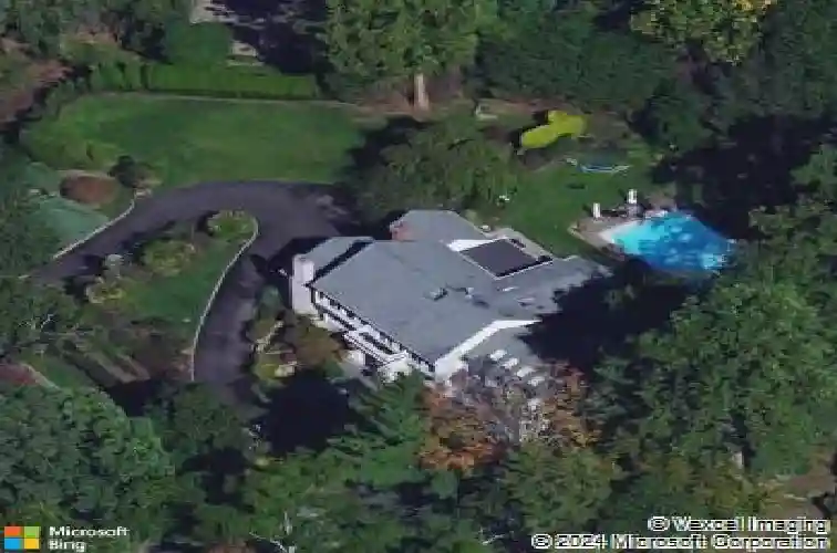 35 mayflower dr, tenafly,  NJ 07670