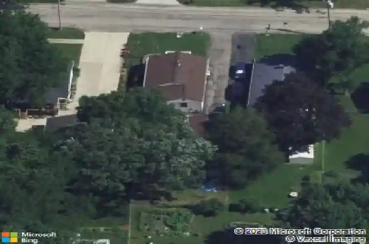 1231 33rd st ne, cedar rapids,  IA 52402