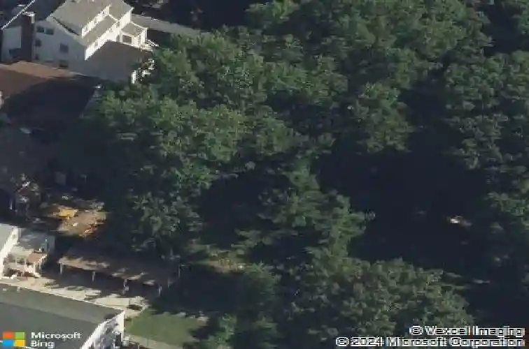 2080 jones rd, fort lee,  NJ 07024