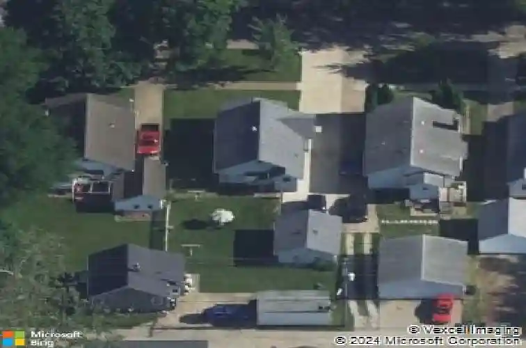 1071 f ave nw, cedar rapids,  IA 52405