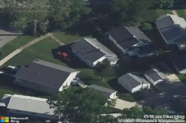 1341 f ave nw, cedar rapids,  IA 52405