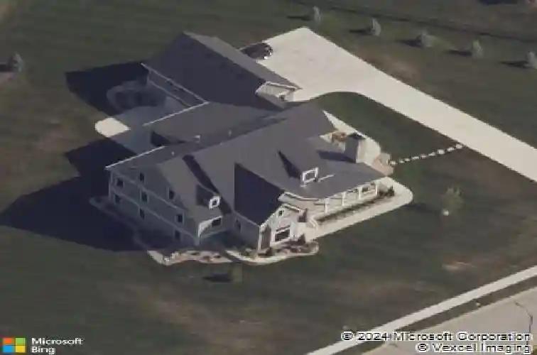 10410 n hedges ave, kansas city,  MO 64157