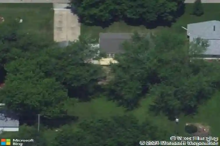 535 freeseway dr, robins,  IA 52328